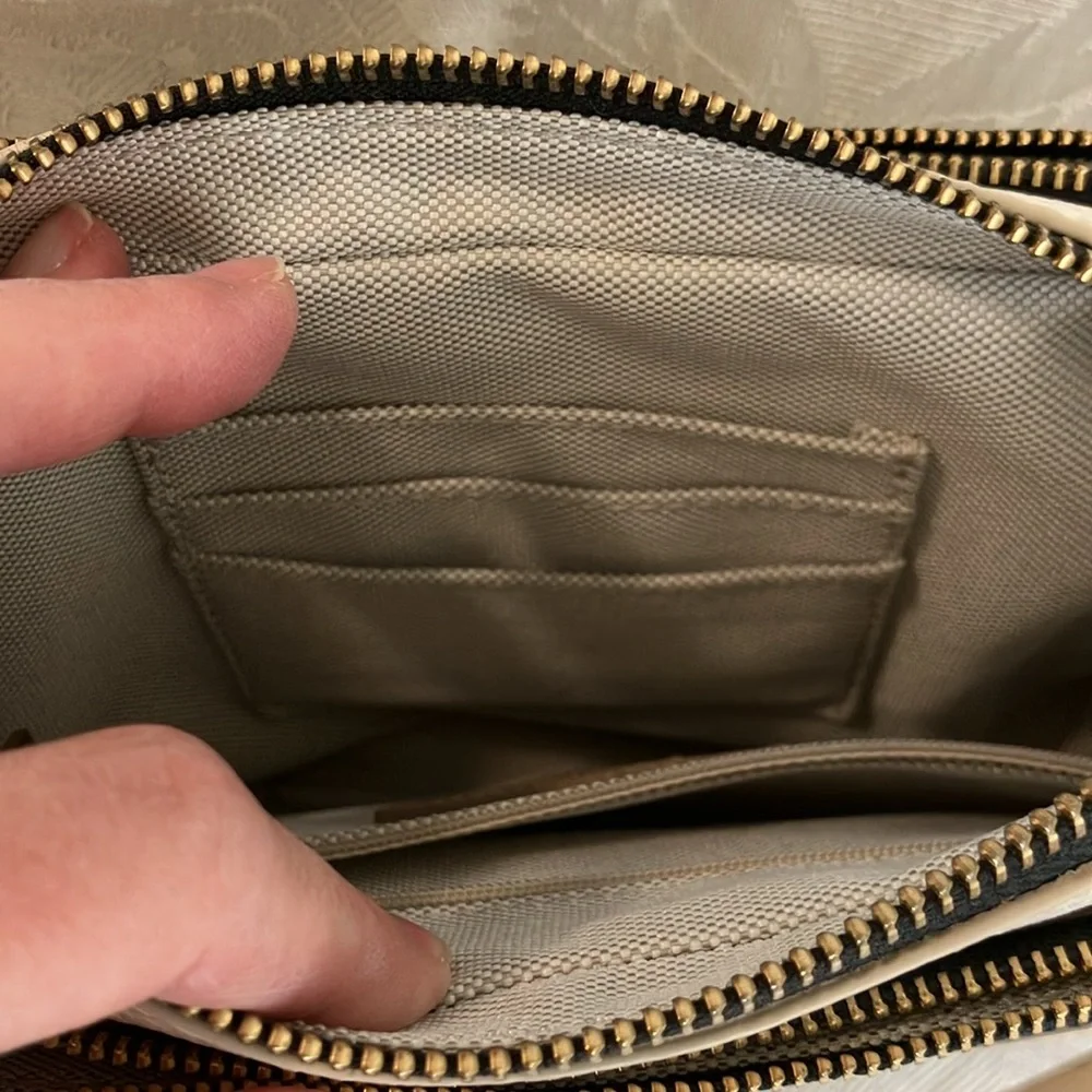 Fossil Campbell Sling Bag in Metallic Gold EUC - Picture 10 of 12